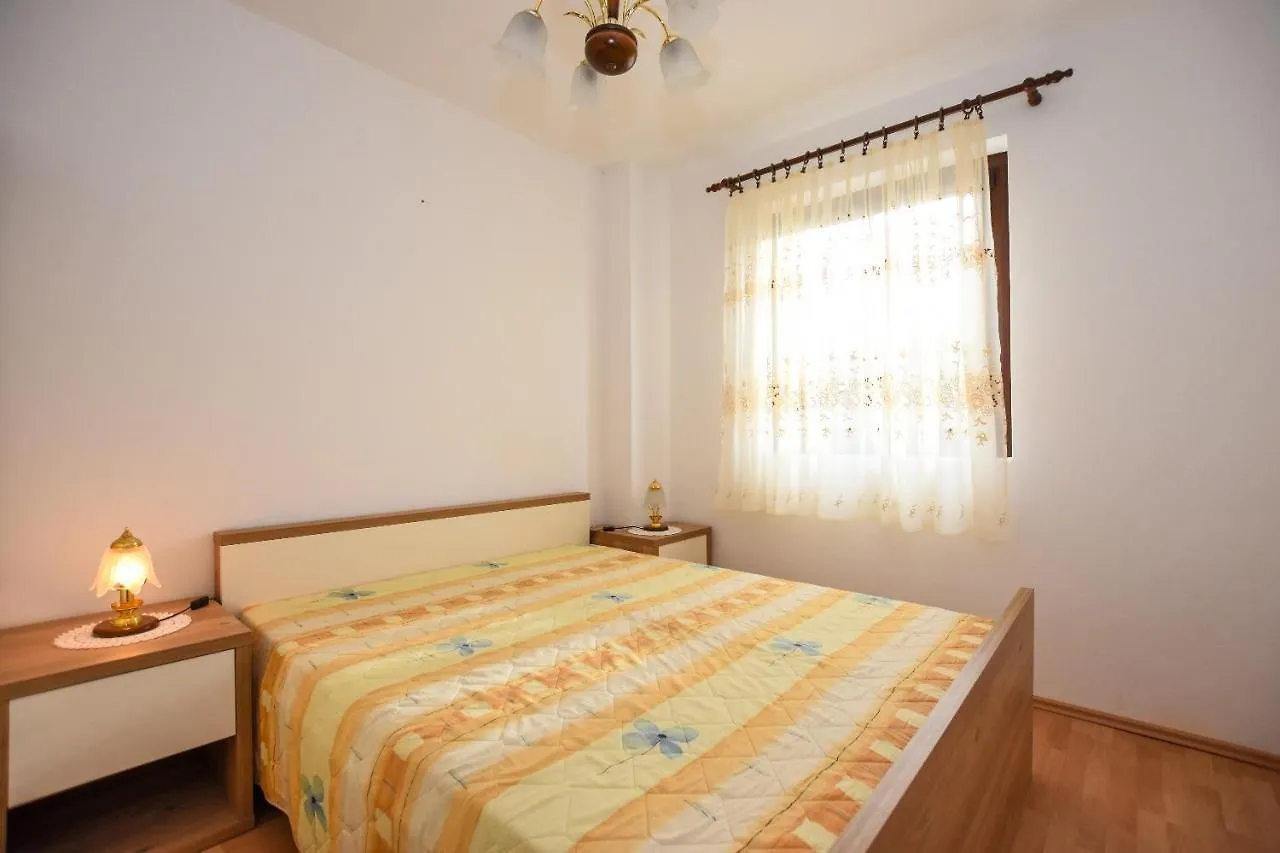 Apartments Luce - Family Friendly & Parking Pag Town Croatia