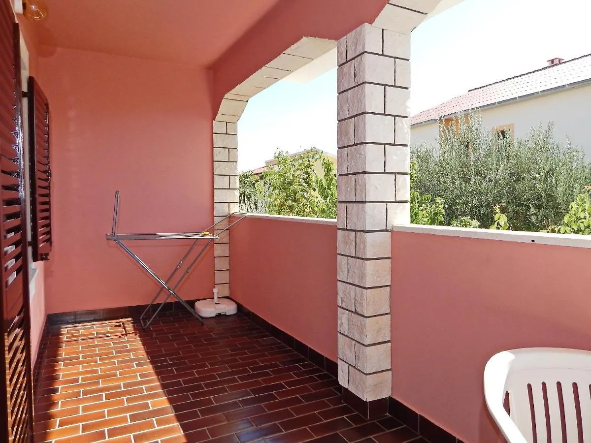 Apartments Luce - Family Friendly & Parking Pag Town Κροατία