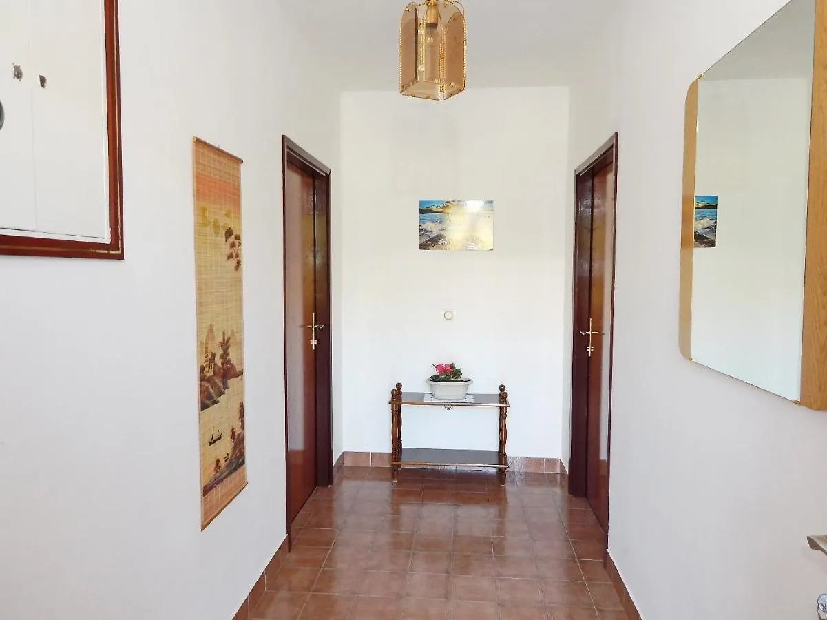Apartments Luce - Family Friendly & Parking Pag Town