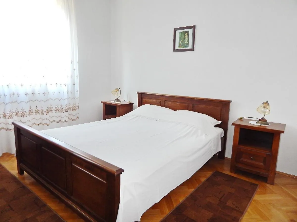 Apartments Luce - Family Friendly & Parking Pag Town 0*,  Chorvatsko
