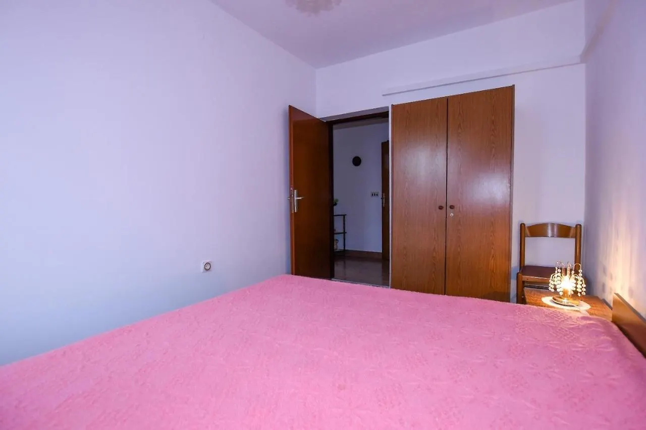 Apartments Luce - Family Friendly & Parking Pag Town 0*,  Κροατία