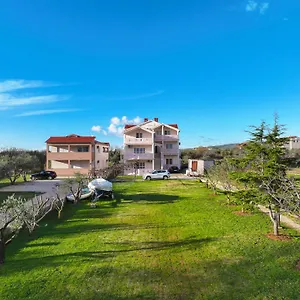  Apartmán Beachfront Jermen